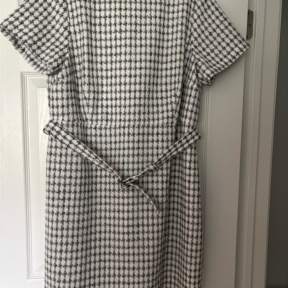 Ann Taylor Black and White Boucle Dress with a Belt Knee Length